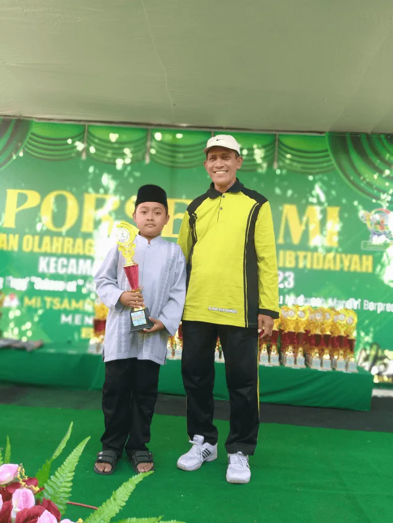 Juara 1 MTQ Putri