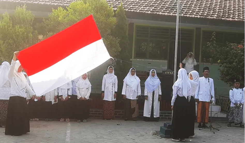 Upacara Bendera Senin